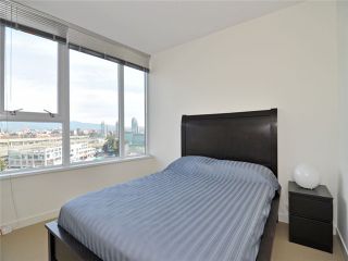 Photo 6: 1201 33 SMITHE Street in Vancouver: Yaletown Condo for sale in "Coopers Lookout" (Vancouver West)  : MLS®# V924404