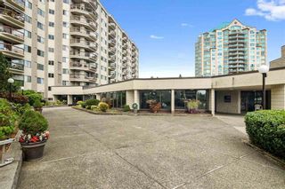 Photo 1: 107 31955 OLD YALE Road in Abbotsford: Central Abbotsford Condo for sale in "Evergreen Village" : MLS®# R2863403