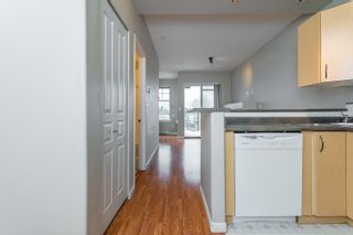 Photo 11: 407 20200 56 Avenue in Langley: Langley City Condo for sale in "The Bentley" : MLS®# R2356698