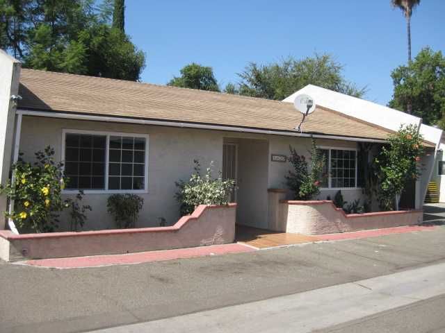 Main Photo: SOUTHEAST ESCONDIDO House for sale : 2 bedrooms : 1427 Orange in Escondido