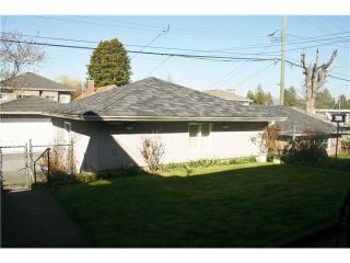 Photo 10: 2857 E 22ND Avenue in Vancouver: Renfrew Heights House for sale (Vancouver East)  : MLS®# V997966