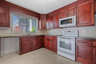 Photo 17: 33 2216 FOLKESTONE Way in West Vancouver: Panorama Village Condo for sale : MLS®# R2729161