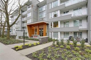 Photo 1: 413 255 W 1ST Street in Vancouver: Lower Lonsdale Condo for sale in "WEST QUAY" (North Vancouver)  : MLS®# R2241083