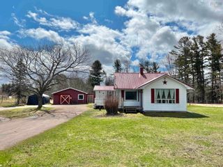 Photo 1: 3342 Highway 1 in Aylesford East: Kings County Residential for sale (Annapolis Valley)  : MLS®# 202207842