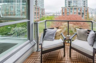 Photo 16: 505 189 NATIONAL Avenue in Vancouver: Mount Pleasant VE Condo for sale in "The Sussex" (Vancouver East)  : MLS®# R2258371