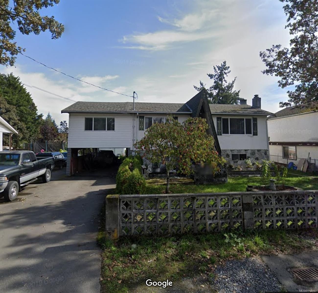 Main Photo: 2829 Rita Rd in Langford: La Langford Proper House for sale : MLS®# 950993