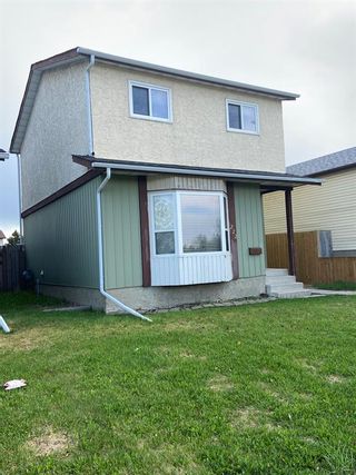 Photo 2: 222 Pinemeadow Road NE in Calgary: Pineridge Detached for sale : MLS®# A2047985