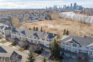 Photo 1: 65 Inglewood Grove SE in Calgary: Inglewood Row/Townhouse for sale : MLS®# A1181143