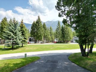 Photo 7: 4859 LYNX DRIVE in Radium Hot Springs: House for sale : MLS®# 2471052