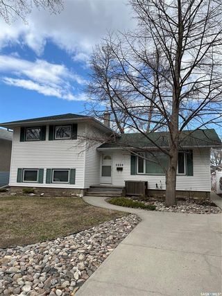 Photo 1: 3220 29th Avenue in Regina: Parliament Place Residential for sale : MLS®# SK967410