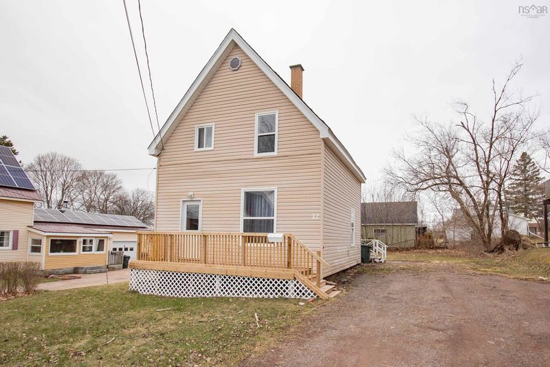 FEATURED LISTING: 12 Stanley Street Amherst