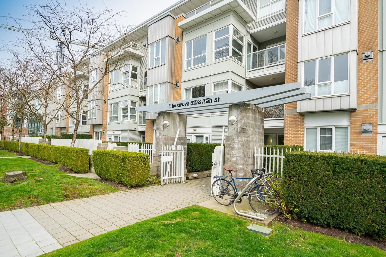 Main Photo: 209 6198 ASH Street in Vancouver: Oakridge VW Condo for sale in "THE GROVE" (Vancouver West)  : MLS®# R2670023