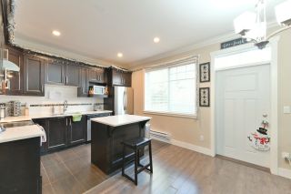 Photo 4: 75 15399 GUILDFORD Drive in Surrey: Guildford Townhouse for sale (North Surrey)  : MLS®# R2637426