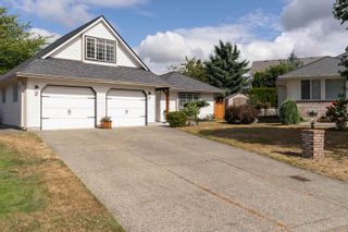 Photo 3: 3044 CASSIAR Place in Abbotsford: Abbotsford East House for sale : MLS®# R2862463