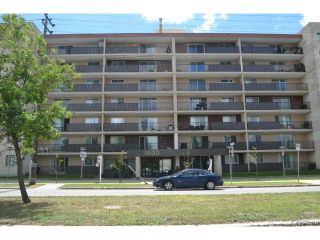 Main Photo: 1600 Taylor Avenue in WINNIPEG: River Heights / Tuxedo / Linden Woods Condominium for sale (South Winnipeg)  : MLS®# 1414423