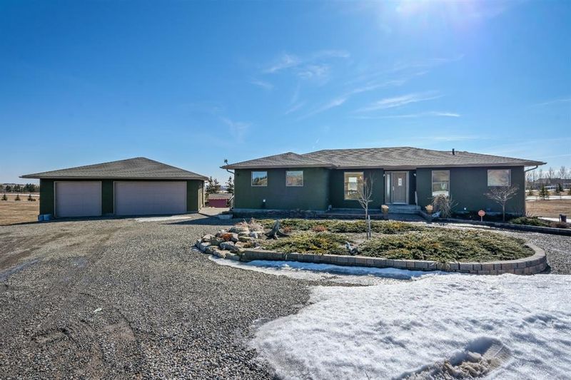 FEATURED LISTING: 21015 434 Avenue West Rural Foothills County