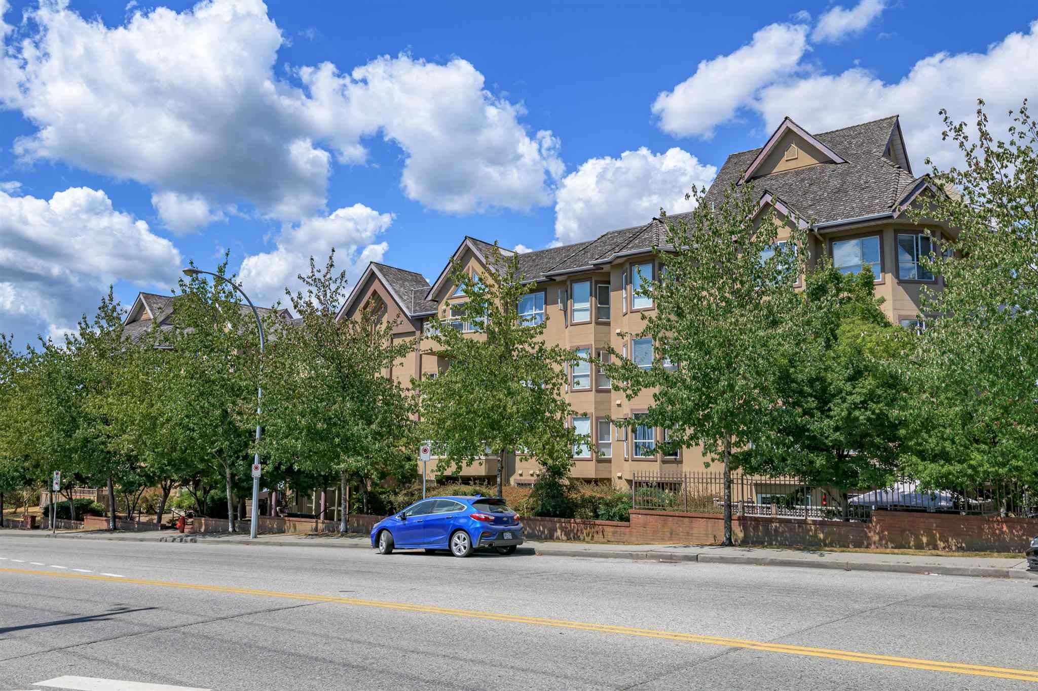 Main Photo: 305 2285 PITT RIVER Road in Port Coquitlam: Central Pt Coquitlam Condo for sale in "SHAUGHNESSY MANOR" : MLS®# R2604746