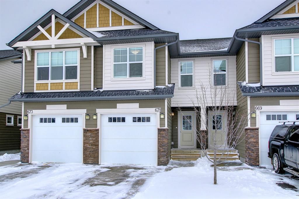 Main Photo: 671 101 Sunset Drive: Cochrane Row/Townhouse for sale : MLS®# A2010546