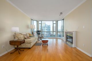 Photo 3: 605 140 E 14TH Street in North Vancouver: Central Lonsdale Condo for sale : MLS®# R2739540