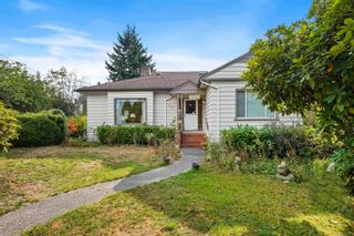 Main Photo: 5712 CROWN Street in Vancouver: Southlands House for sale (Vancouver West)  : MLS®# R2768810