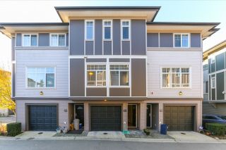 Photo 1: 51 1010 EWEN Avenue in New Westminster: Queensborough Townhouse for sale in "WINDSOR MEWS" : MLS®# R2017583