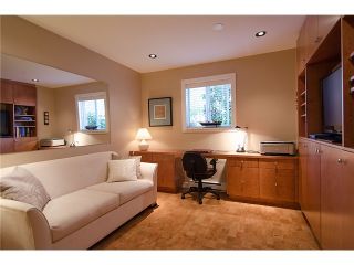 Photo 5: 101 1465 Comox Street in Brighton Court: Home for sale