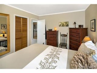 Photo 11: 742 Haliburton Rd in VICTORIA: SE Cordova Bay House for sale (Saanich East)  : MLS®# 723676