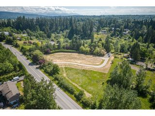 Photo 1: 8000 GLOVER Road in Langley: Fort Langley House for sale : MLS®# R2705017