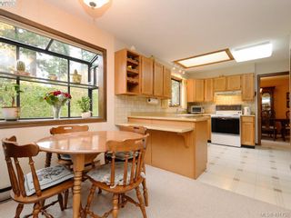 Photo 9: 4403 Robinwood Dr in VICTORIA: SE Gordon Head House for sale (Saanich East)  : MLS®# 801757