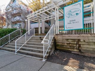 Photo 18: 403 20268 54 Avenue in Langley: Langley City Condo for sale in "BRIGHTON PLACE" : MLS®# R2684565
