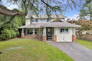 Photo 1: 27337 32 Avenue in Langley: Aldergrove Langley House for sale in "Parkside East" : MLS®# R2863045