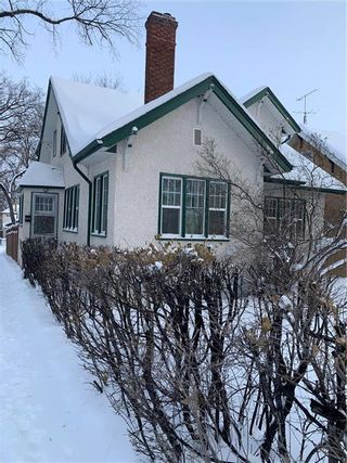 Photo 2: 57 Bannerman Avenue in Winnipeg: Scotia Heights Residential for sale (4D)  : MLS®# 202200205