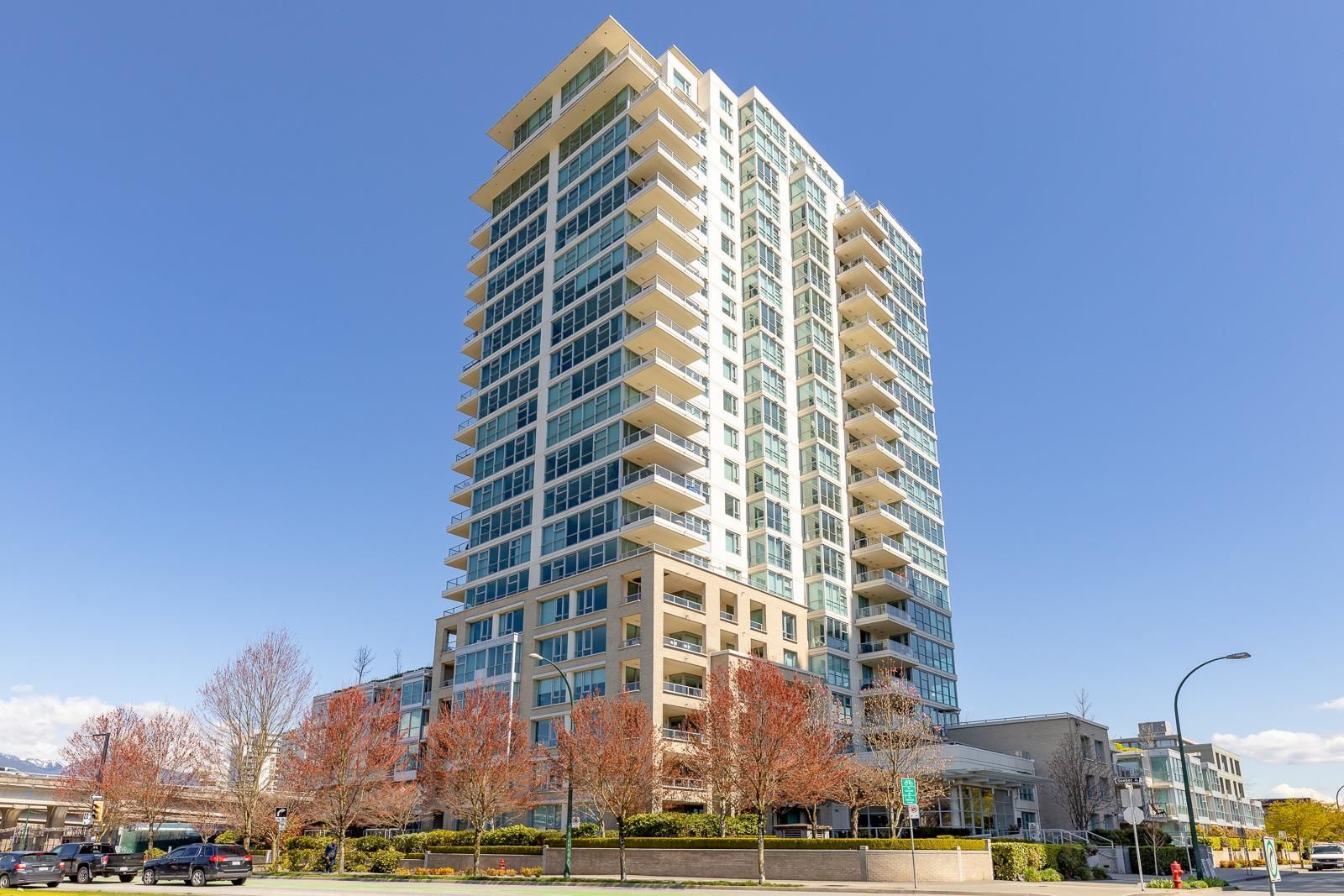 Main Photo: 906 125 MILROSS Avenue in Vancouver: Downtown VE Condo for sale in "CREEKSIDE" (Vancouver East)  : MLS®# R2776022