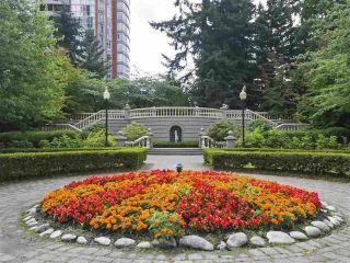 Photo 28: 703 7388 SANDBORNE Avenue in Burnaby: South Slope Condo for sale in "Wayfair Place" (Burnaby South)  : MLS®# R2685803
