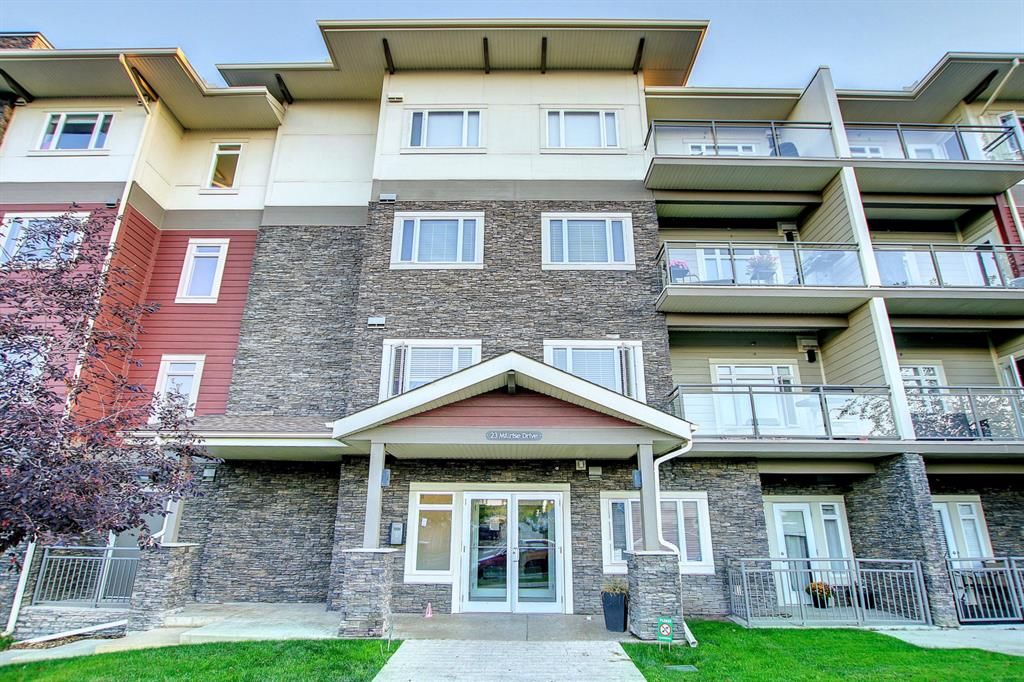 Main Photo: 231 23 Millrise Drive SW in Calgary: Millrise Apartment for sale : MLS®# A2005339