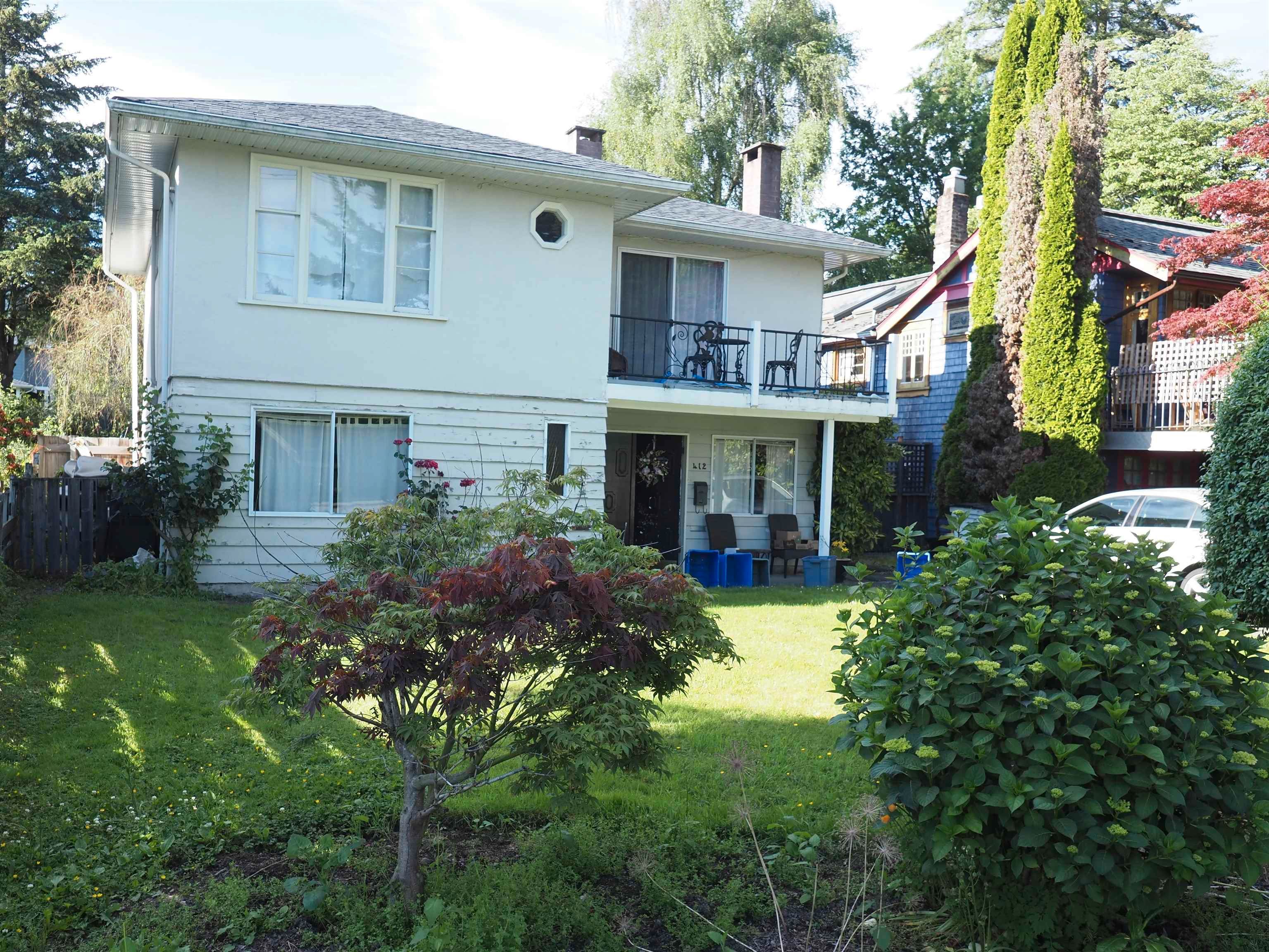 Main Photo: 412 E 11TH Street in North Vancouver: Central Lonsdale House for sale : MLS®# R2707410