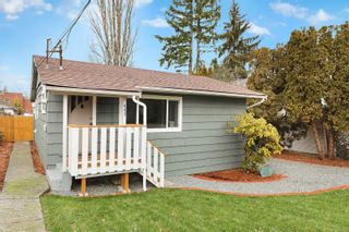 Photo 1: 643 11th St in Courtenay: CV Courtenay City House for sale (Comox Valley)  : MLS®# 932015