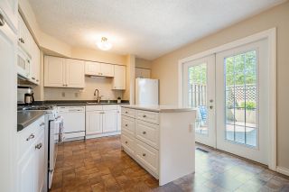 Photo 4: 201 9061 HORNE Street in Burnaby: Government Road Townhouse for sale in "Braemar Gardens" (Burnaby North)  : MLS®# R2800802