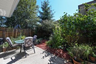 Photo 2: 111 170 Centennial Dr in Courtenay: CV Courtenay East Row/Townhouse for sale (Comox Valley)  : MLS®# 885134
