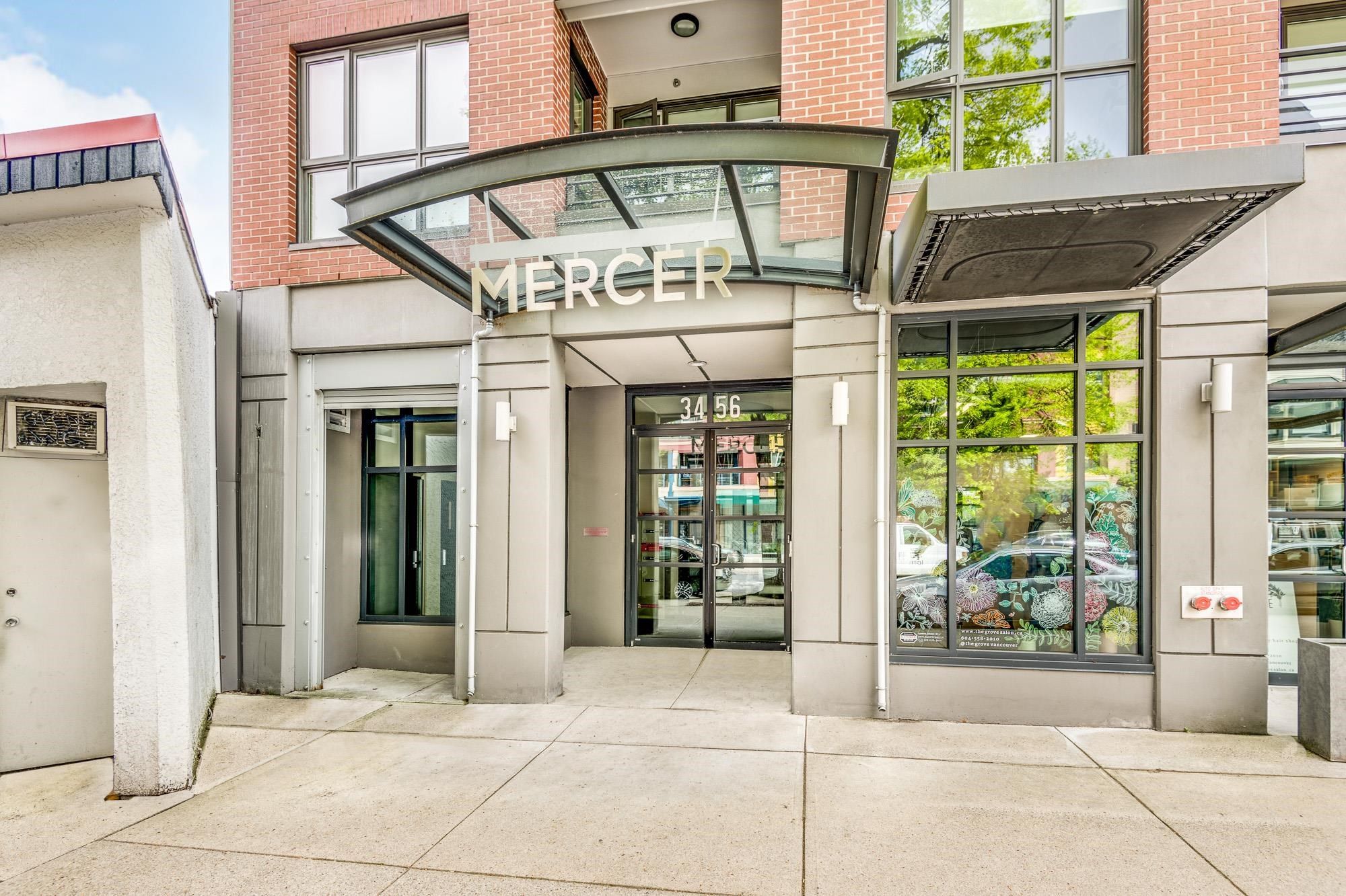 Main Photo: 210 3456 COMMERCIAL Street in Vancouver: Victoria VE Condo for sale in "MERCER" (Vancouver East)  : MLS®# R2775999