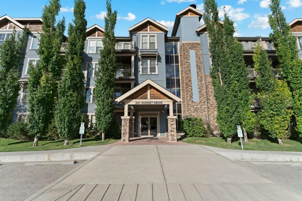 Main Photo: 104 201 Sunset Drive: Cochrane Apartment for sale : MLS®# A1255836