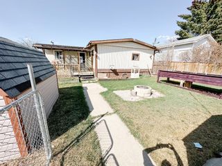 Photo 2: 5715 59 Avenue: Rocky Mountain House Detached for sale : MLS®# A2051737