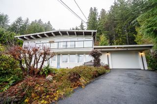 Photo 2: 76 BONNYMUIR Drive in West Vancouver: Glenmore House for sale : MLS®# R2836723
