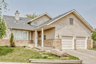 Photo 2: 36 Templeson Road NE in Calgary: Temple Detached for sale : MLS®# A2050364
