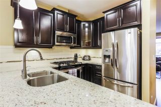 Photo 2: 75 8068 207 Street in Langley: Willoughby Heights Townhouse for sale in "Yorkson Creek South" : MLS®# R2218677