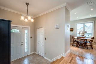 Photo 2: 22 Whimsical Lake Crescent in Halifax: 8-Armdale/Purcell's Cove/Herring Residential for sale (Halifax-Dartmouth)  : MLS®# 202219130