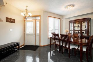 Photo 2: 309 Amber Trail in Winnipeg: Amber Trails Residential for sale (4F)  : MLS®# 202211247