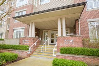 Photo 2: 110 2266 ATKINS Avenue in Port Coquitlam: Central Pt Coquitlam Condo for sale in "MAYFAIR TERRACE" : MLS®# R2135737