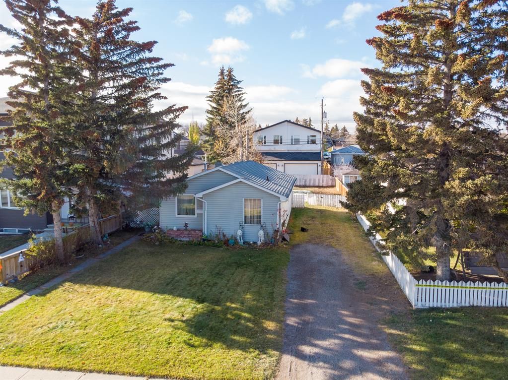 Main Photo: 1417 41 Street SW in Calgary: Rosscarrock Detached for sale : MLS®# A2009665