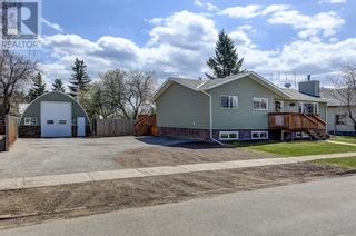Photo 3: 113 1 Avenue West in Delia: House for sale : MLS®# A2024447